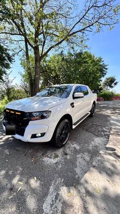 FORD RANGER 2.2 XLS 4X4 CD 16V DIESEL 4P AUTOMÁTICO